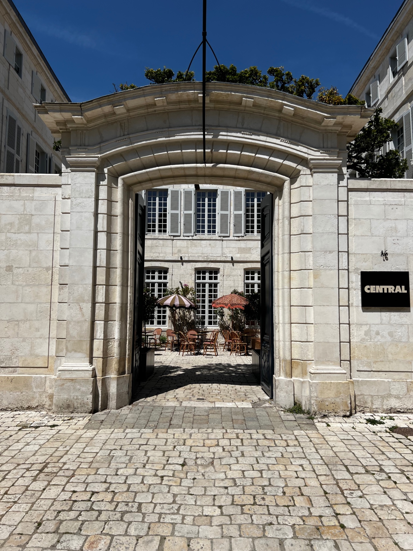 Central Hostel La Rochelle — La Rochelle, France
